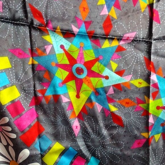 Susan K. Cleveland Quilt Satin Silk Scarf 35”x 35” - Picture 3 of 3